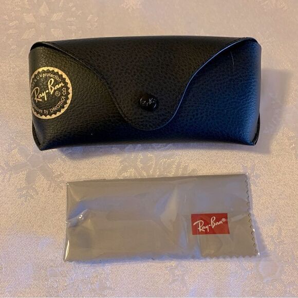 Ray-Ban Sunglasses Glasses Soft Shell Case & Cloth NWOT Black Excellent - Picture 1 of 1